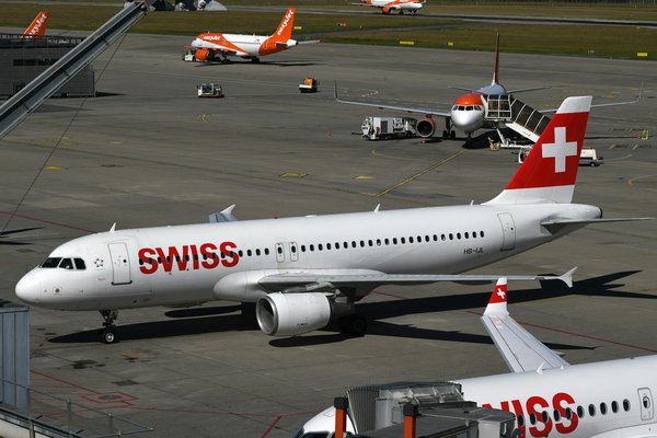 Où pratiquer le snorkeling au milieu des raies manta à Hawaii ?