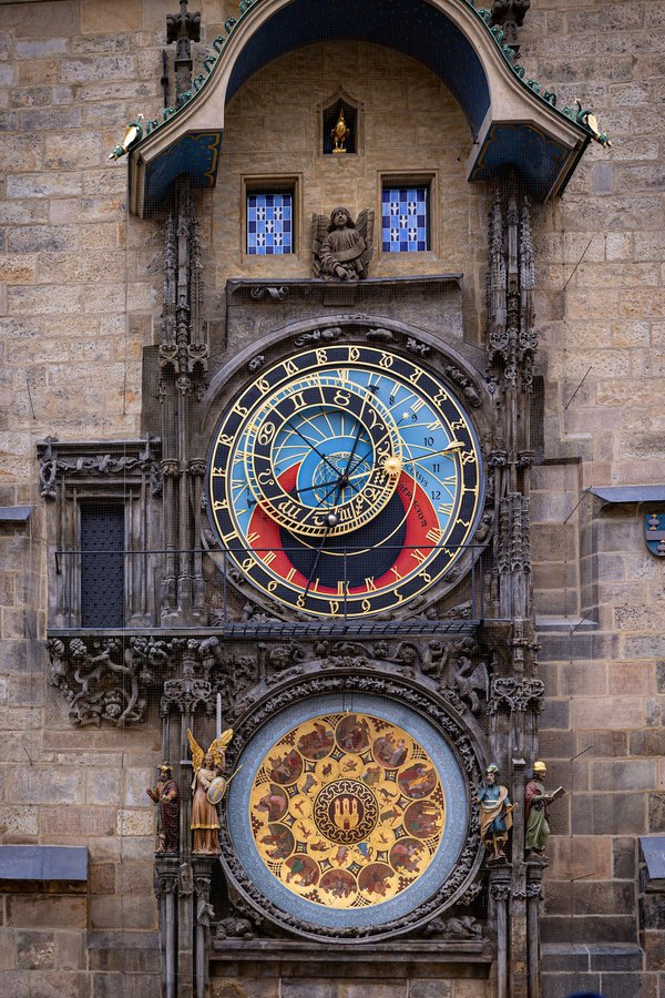 Quelles croisières offrent des séminaires sur l'astronomie en pleine mer avec des experts?